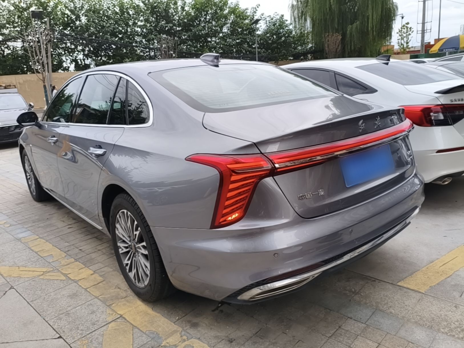 Hongqi H5 2024 1.5T DCT Smart Connect Flagship Edition - Chinese Trim Yun — снимка 4