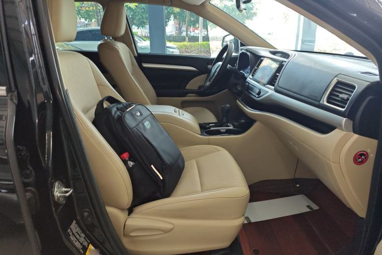 Used Toyota Highlander 2018 2.0T Four-Wheel Drive Elite Edition 7 Seats China V Standard
