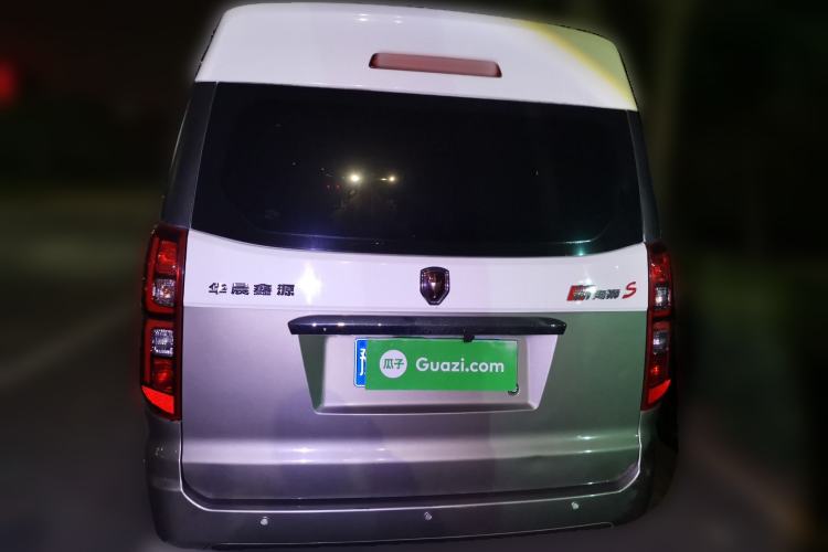 Used Jinbei New Hiace S 2021 1.5L Business-Grade Bus Non-Air-Conditioned Version China VI Standard SWC15M