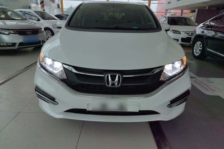 Used Honda Jade 2017 1.8L automatic Comfort version 5 seats
