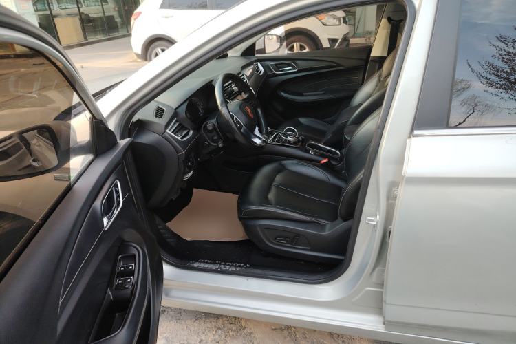 Used Roewe Ei5 2018 Internet Flagship Edition Left Front Seat