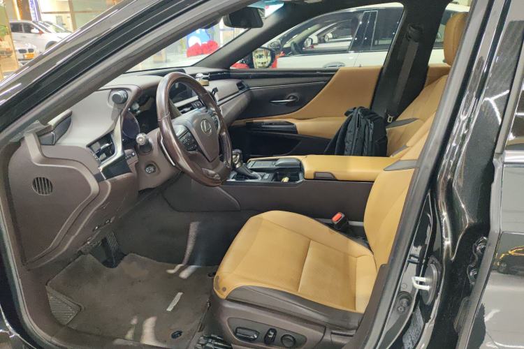 Used Lexus ES 2020 200 Excellence Edition