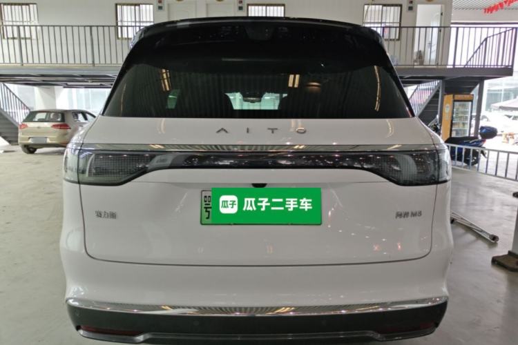 Used Hima AITO M8 2025 Extended-Range Ultra Version 53.4 kWh 6-Seater Edition
