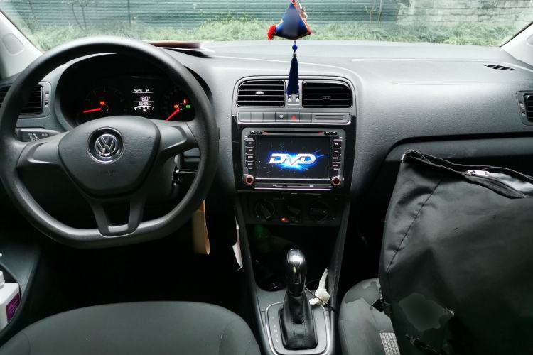 Used Volkswagen Polo 2016 1.4L Automatic Trendy Model Center Console