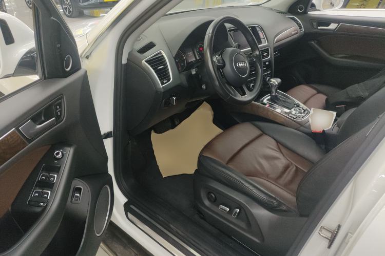 Used Audi Q5 2016 40 TFSI Comfort Model
