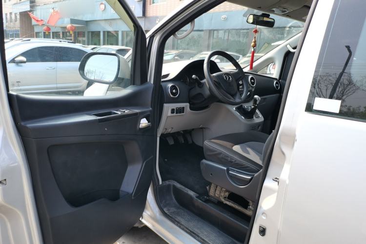 Used JAC Refine M3 2016 IKEA Edition 1.6L Luxury Smart Model Driver Seat