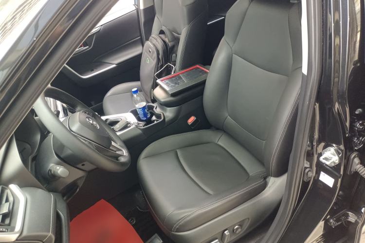 Used Toyota RAV4 2023 2.0L CVT Two-Wheel Drive Fashion Edition