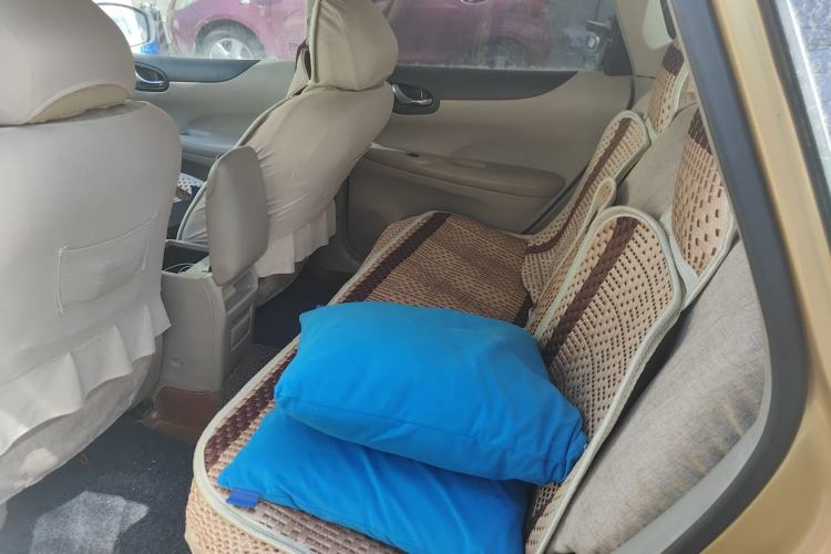 Used Nissan Tiida 2011 1.6L Manual Comfort Edition
