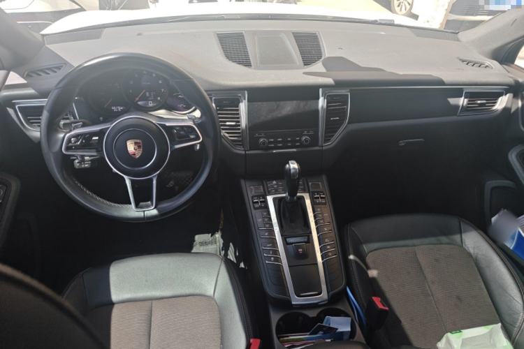 Used Porsche Macan 2017 Macan 2.0T Center Console