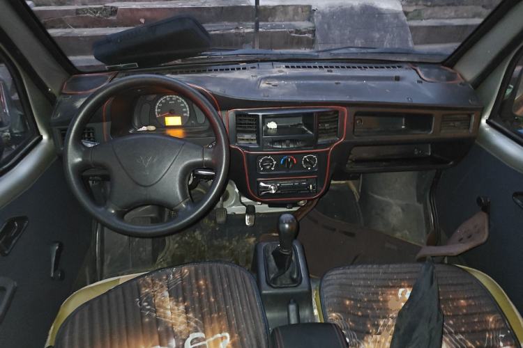 Used Wuling Zhiguang 2013 1.0L Practical Version