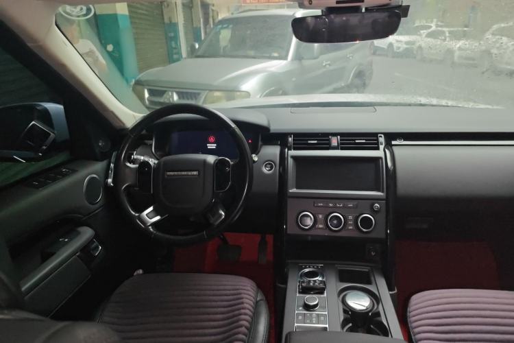 Used Land Rover Discovery 2020 2.0T SE
