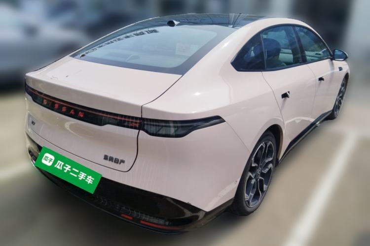 Used Nissan N7 2025 625 Max Rear Right 45 Deg