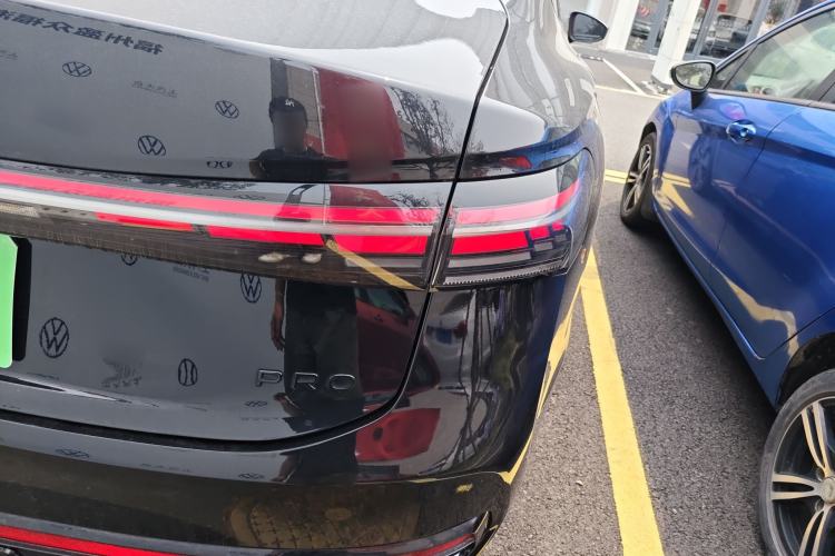 Used Volkswagen Passat 2025 Pro 380TSI Starry Dragon Luxury Edition Right Rear Taillight