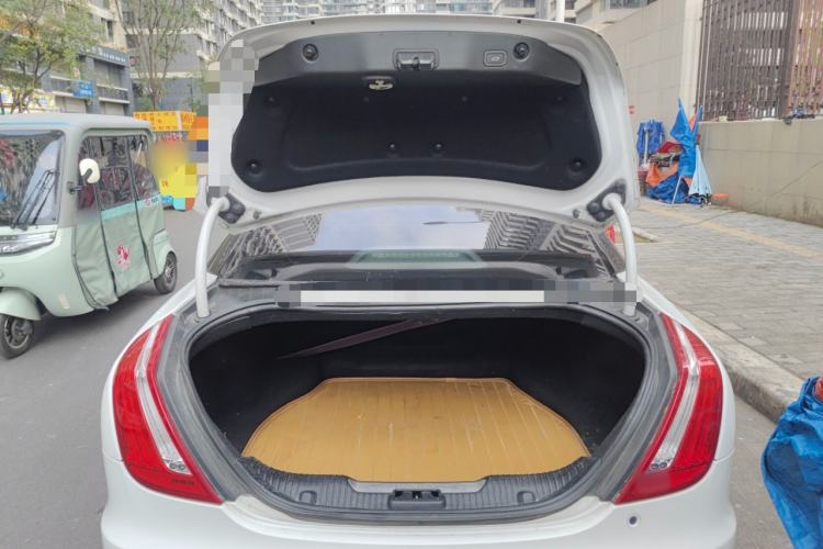 Used Jaguar XJ 2013 XJL 3.0 SC Cambridge Limited Edition
