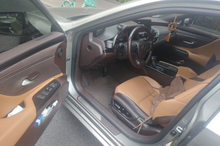 Used Lexus ES 2018 300h Premier Edition China V Standard