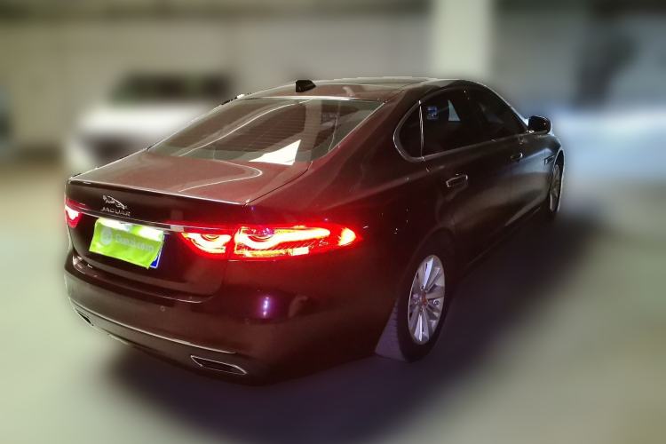 Used Jaguar XFL 2017 XFL 2.0T 240PS Premium Edition Rear Right 45 Deg