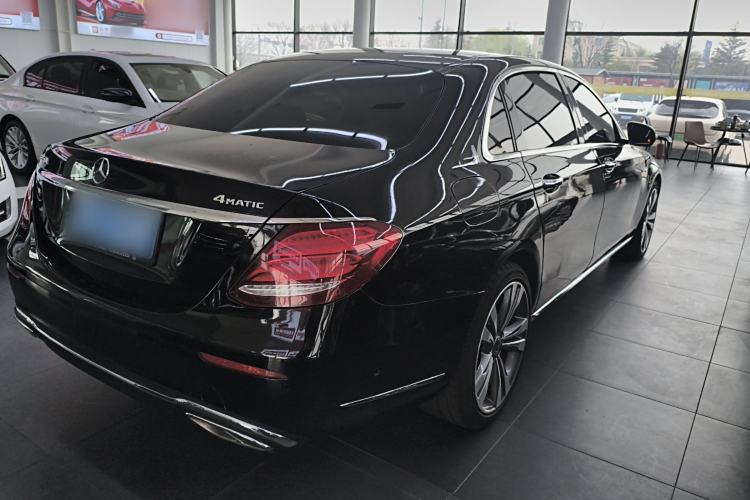 Used Mercedes-Benz E-Class 2017 E 320 L 4MATIC Rear Right 45 Deg