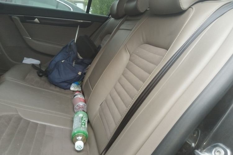 Used Volkswagen Magotan 2015 Revised Version 2.0 TSI Prestige Edition Left Rear Seat