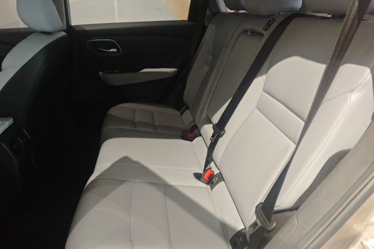 Used Nissan X-Trail 2023 e-POWER Ultra-Hybrid Dual-Motor All-Wheel-Drive Luxury Edition Left Rear Seat