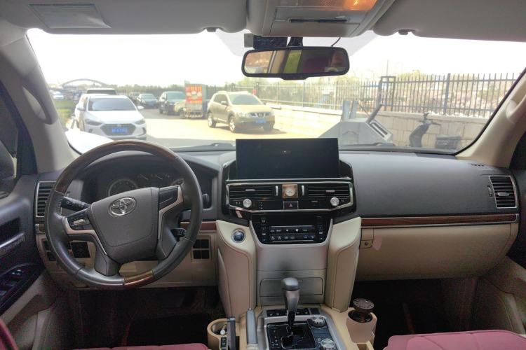 Used Toyota Land Cruiser 