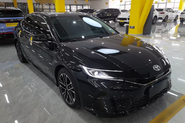 Used Toyota Camry 2026 Model Dual-Engine 2.0HG Prestige Edition