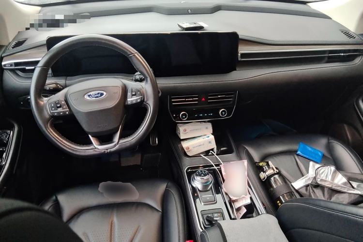 Used Ford Edge 2021 PLUS EcoBoost 245 Two-Wheel-Drive Titanium 7-Seater
