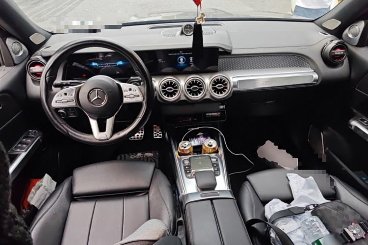 Used Mercedes-Benz GLB 2020 Facelift GLB 200 Fashion Edition Center Console