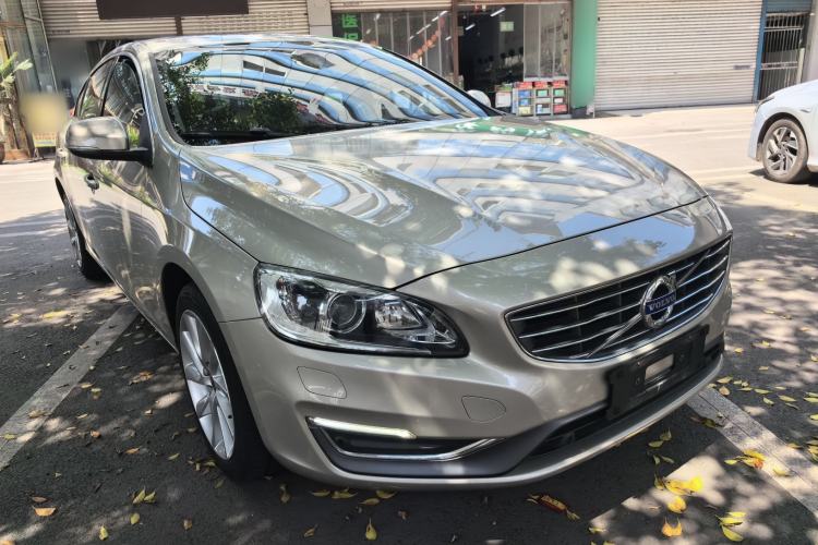Used Volvo S60 2017 S60L T4 Smart Range Edition

