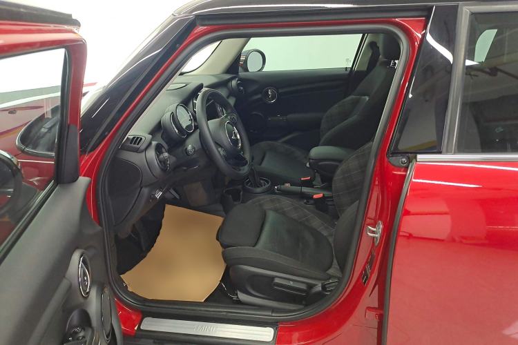 Used MINI MINI 2016 1.5T COOPER Five-Door Edition