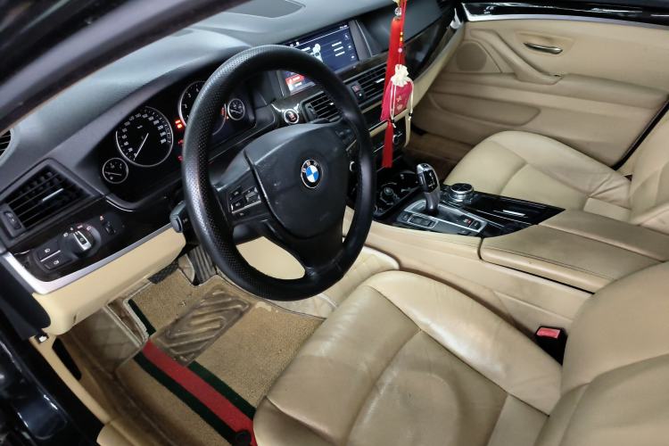 Used BMW 5 Series 2013 525Li Luxury Model