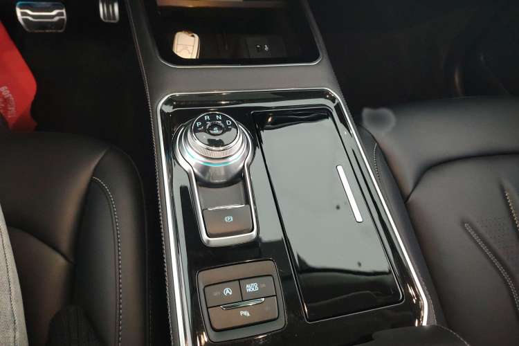 Used Ford Edge 2021 PLUS EcoBoost 245 Two-Wheel-Drive Titanium 7-Seater