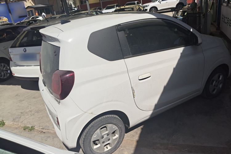 Used Roewe Clever 2021 302 km New Four-Seater Super-Efficient Version