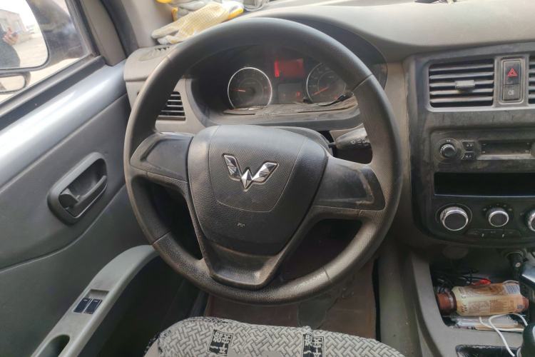 Used Wuling Rongguang V 2019 1.5L Window-Sealed Utility Model China VI LAR Steering Wheel