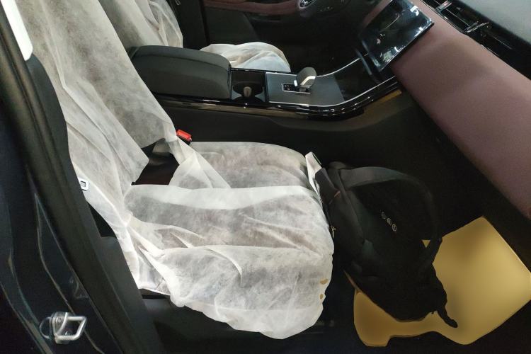 Used Land Rover Range Evoque 2026 Model Range Rover Velar L SE
