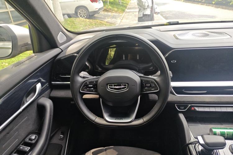 Used Geely Auto Monjaro L 2024 2.0TD High-Power Automatic Two-Wheel Drive Skyline Edition
