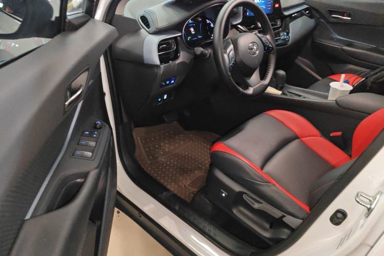 Used Toyota IZOA 2021 Dual-Motor 2.0L Yixiang Edition Driver Seat