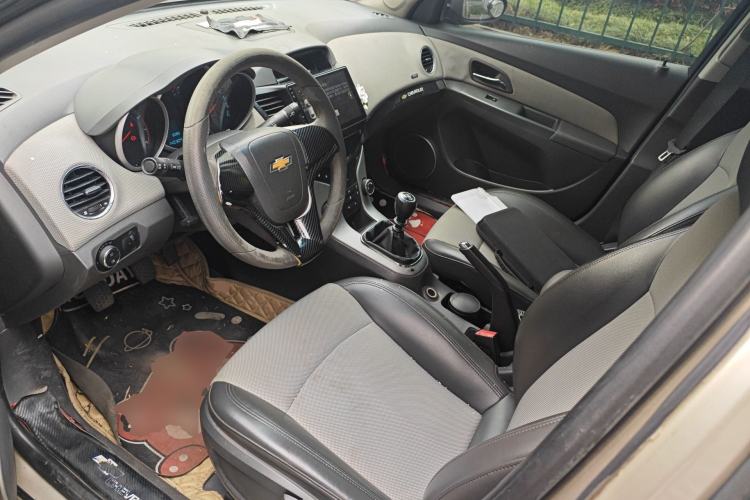 Used Chevrolet Cruze 2012 1.6L SE MT
