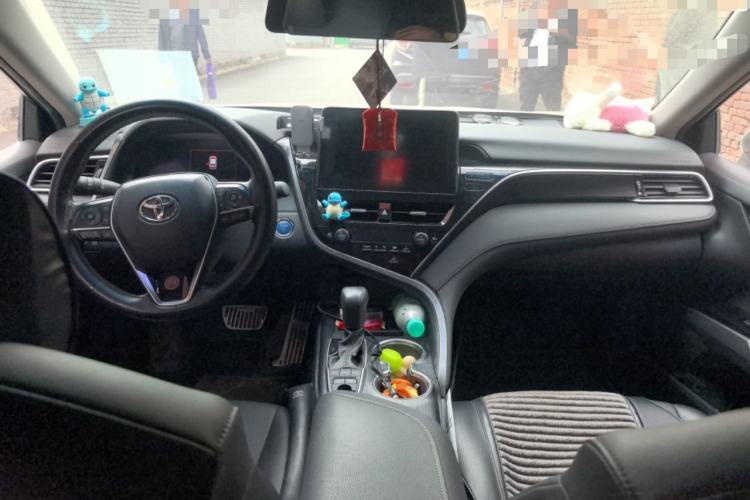 Used Toyota Camry 2021 Dual-Motor 2.5HG Luxury Edition Center Console