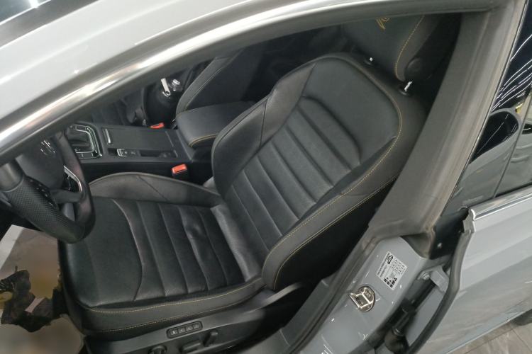 Used Volkswagen FAW-Volkswagen CC 2023 380TSI Striking Edition
