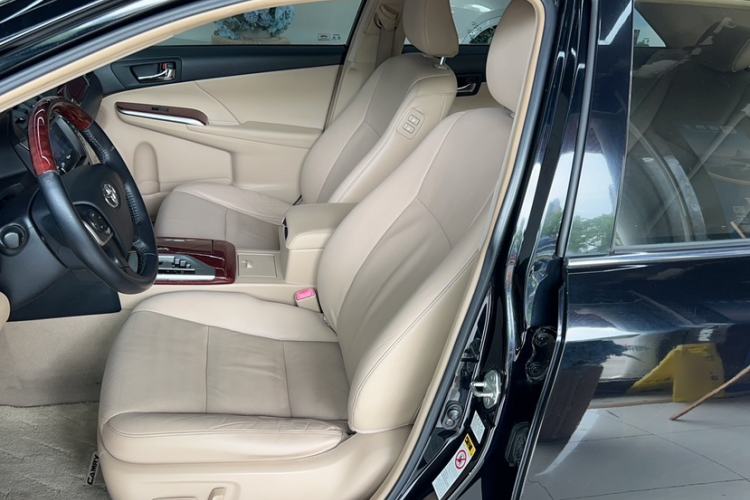 Used Toyota Camry 2013 2.0G Comfort Edition
