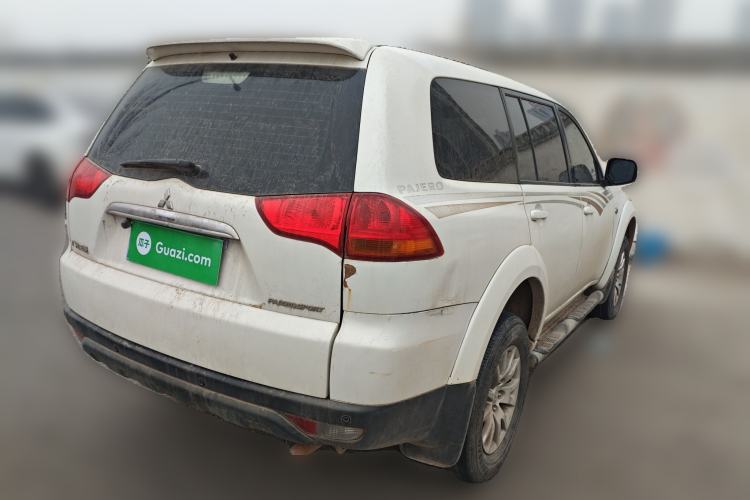 Used Mitsubishi Pajero Sport 2013 2.4L Manual Two-Wheel Drive Comfort Edition Rear Right 45 Deg