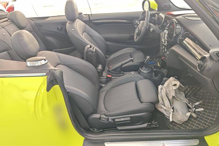 Used MINI MINI 2023 Second Facelift 2.0T COOPER S CABRIO Artist
