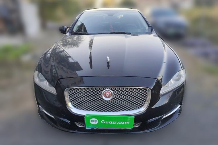 Used Jaguar XJ 2014 XJL 2.0T Two-Wheel-Drive Elegant Business Edition
