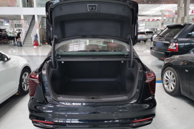 Used Hongqi H5 2025 1.5T DCT Xuan Ying Edition Trunk