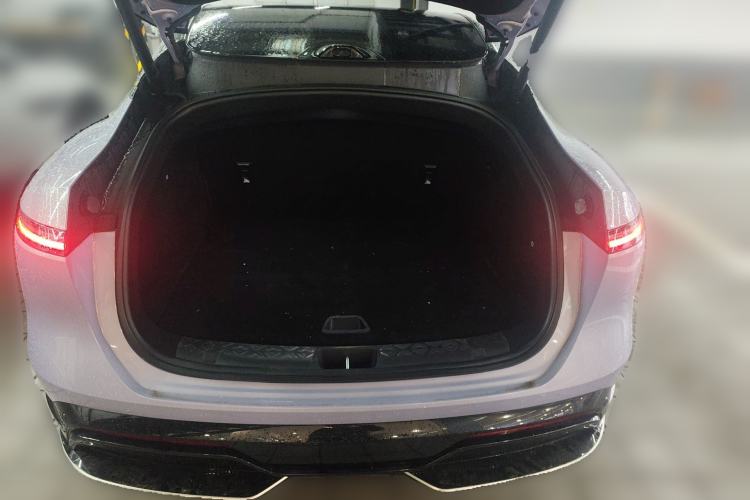 Used Avatr 06 2025 Pro Range-Extended Edition Trunk