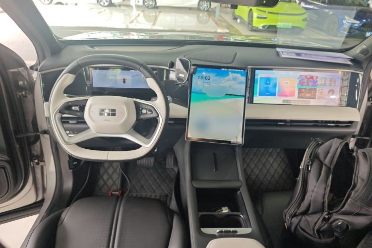 Used Geely Galaxy L7 2023 1.5T 55km AIR Center Console