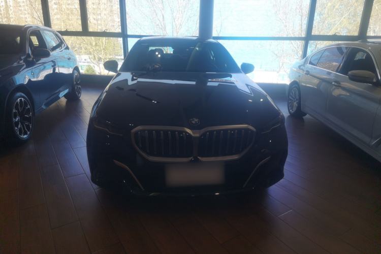 Used BMW 5 Series 2025 530Li Luxury Edition M Sport Package
