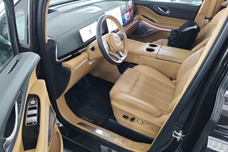 Used VOYAH Dream 2025 PHEV Four-Wheel-Drive Flagship Kunpeng Edition Driver Seat