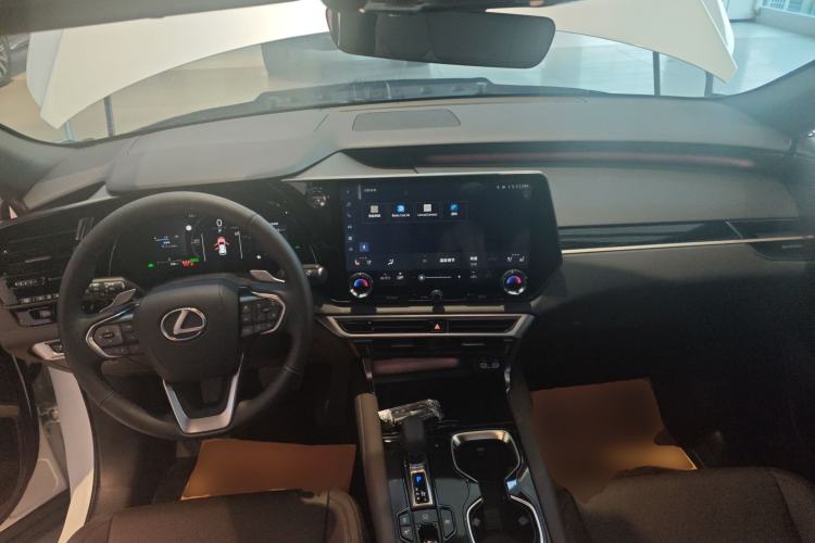 Used Lexus RX 2026 Model 350h Four-Wheel-Drive Chunxiang Edition
