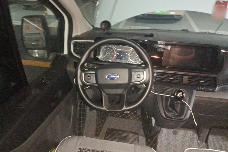 Used Ford Transit 2023 2.0T Diesel Manual Multifunction Commercial Vehicle Mid-axle Low-Roof Design 5/6 Seats Steering Wheel